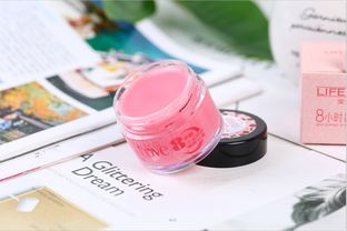 化妝品與辦公用品的奇妙交集 現(xiàn)代職場女性的雙重需求